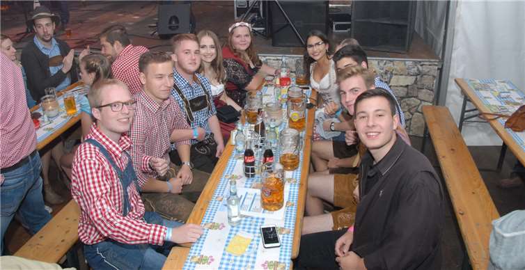 Die 2000 und 2001 geborenen Großmaischeider bilden in diesem Jahr den Kirmesjahrgang.