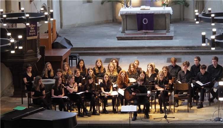 Die 25 Choristen präsentierten ein breites Programm aus dem Bereich Evergreens, Musical und Film.  Foto: privat