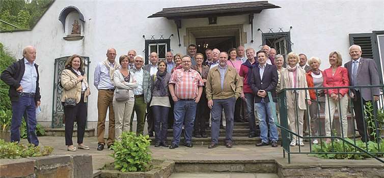 Die 25-jährige Partnerschaft zwischen den Lions Clubs Bonn-Rhenobacum und Dunkerque Force 9 wurde mit einem Besuch des Adenauer-Hauses in Rhöndorf weiter vertieft. privat