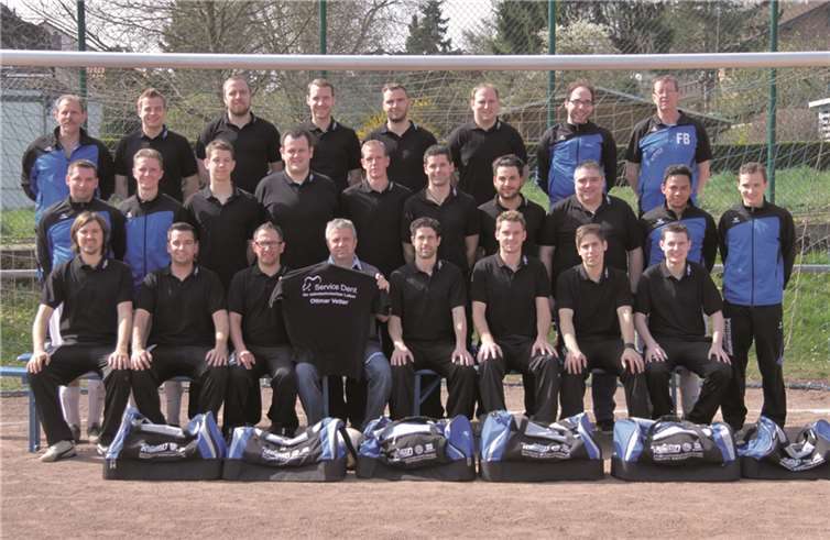 Die 2.Mannschaft der SG Westum/Löhndorf in ihren neuen Poloshirts. privat