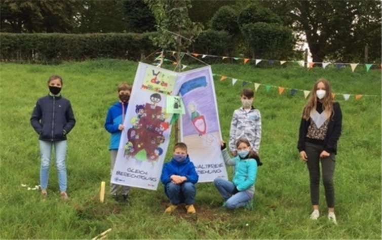 Die 2a hatte überzeugende Plakate vorbereitet. Fotos: GIK