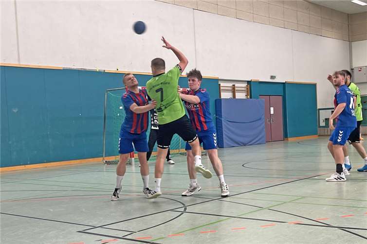 Die 3. Mannschaft des Handball Mülheim-Urmitz gastierte beim TuS Grün-Weiß Mendig und kehrte mit einer Niederlage aus der Vulkan- und Bierbrauerstadt zurück. Foto: privat