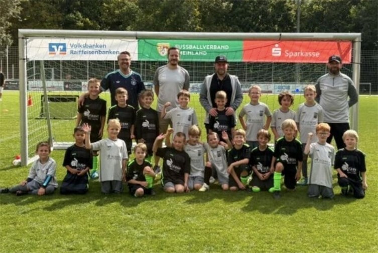 Die 4 Mannschaften der JSG Nickenich F-Jugend II vom Turnier am 05.09.2026 im Waldstadion Nickenich