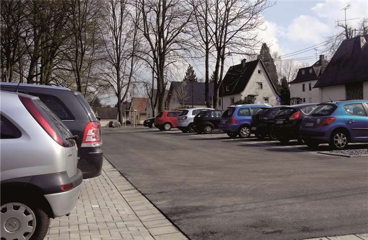 Die 44 Stellplätze sollen zur besseren Erreichbarkeit der Dierdorfer Innenstadt beitragen.privat