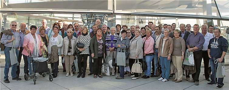 Die 49 Teilnehmer aus Ahweiler/Mayen-Koblenz bei ihrem Besuch in Berlin.Torsten Halm