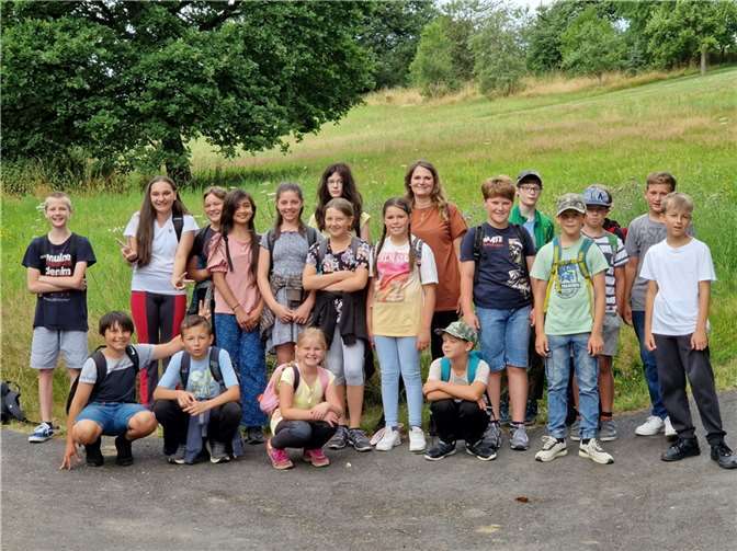 Die 5c der Realschule Plus besucht die Burgruine Reichenstein. Foto: Laura Thran