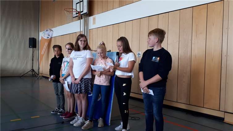 Die 6a präsentierte ihr Mitmachangebot. Fotos: privat