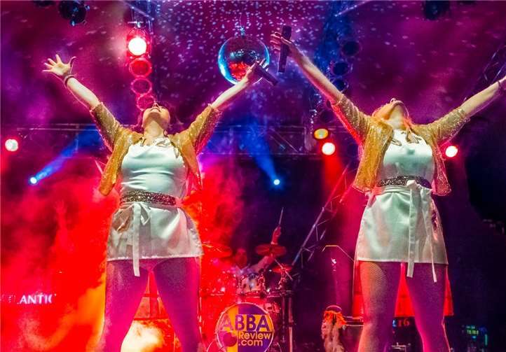 Die ABBA Review-Band kann man live am 2. November in Lahnstein erleben. rockpixx.com | A. Hahl
