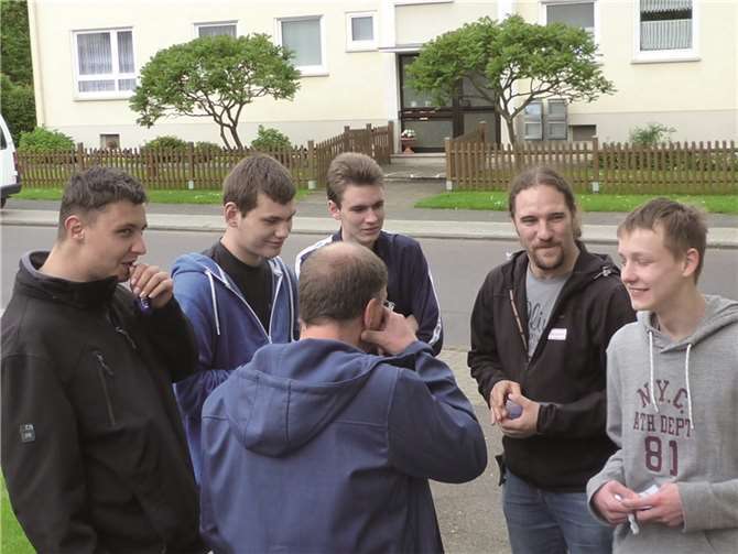 Die AG Offene Jugendarbeit tourt wieder durch die Schulen.privat