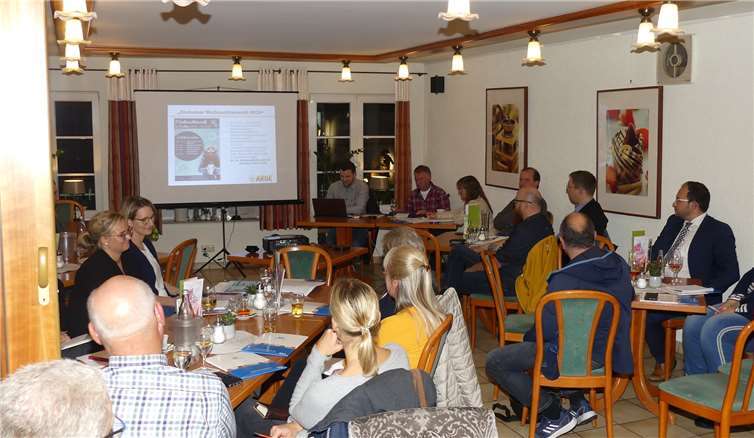 Die ARGE-Mitglieder beschäftigten sich bei ihrer Sitzung mit diversen Tagesordnungspunkten.