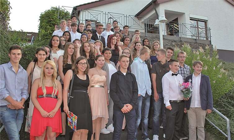 Die Abgängerinnen und Abgänger 2015 der Friedrich-von-Bodelschwingh-Schule Realschule plus.privat
