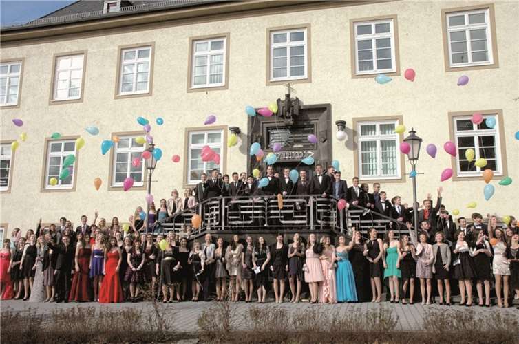Die Abiturienten 2014 des Erich-Klausener-Gymnasiums Adenau. UM