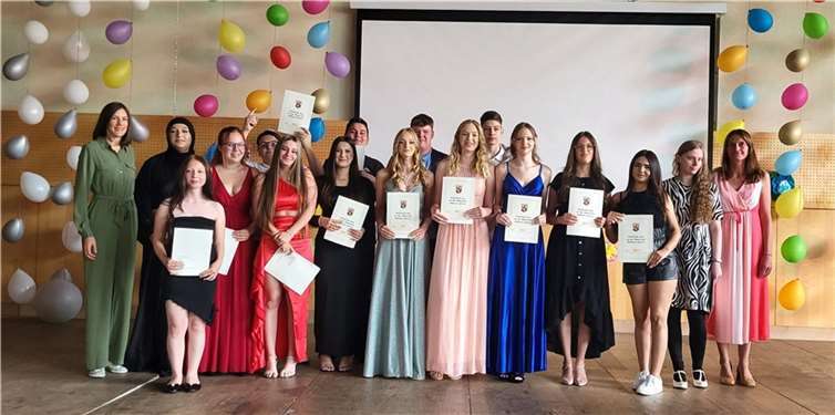 Die Abschlussklasse B9. Fotos: Anja Wilberg