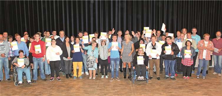 Die Absolventen des Berufsbildungsbereichs der Caritas Werkstätten.  Caritas-Werkstätten