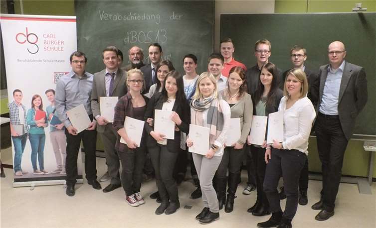 Die Absolventen haben nun die Möglichkeit, an einer Fachhochschule zu studieren. privat