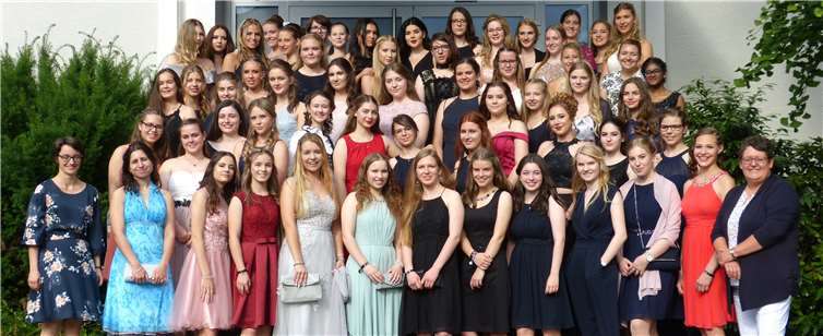 Die Absolventinnen der Marienschule.Privat