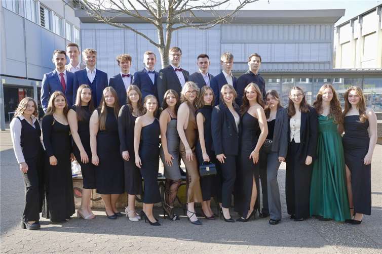 Die Absolventinnen und Absolventen des Jahrgangs 2025. Foto: privat