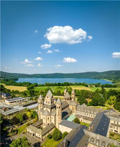 Die Abtei Maria Laach.  Foto: Dominik Ketz
