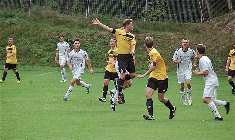 Die Abwehr der Platzherren stand besser als in den vorangegangenen Spielen.