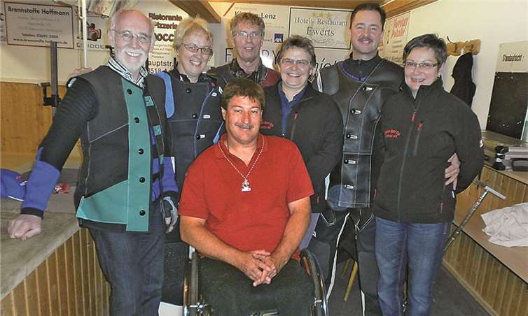 Die Adenauer Mannschaft: Robert Korden, Birgit Becker, Uli Krämer, Toni Risse, Brigitte Arenz, Gerd Stenzel, Vera Hartmann. privat