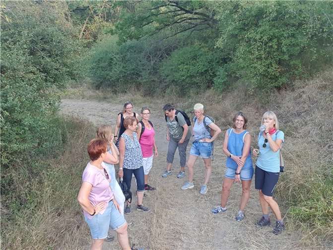 Die Aerobicgruppe während ihrer Wanderung. Fotos: S. Schmidt