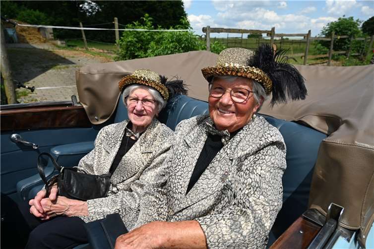 Die „Ahle Täsche“ ließen sich chauffieren.