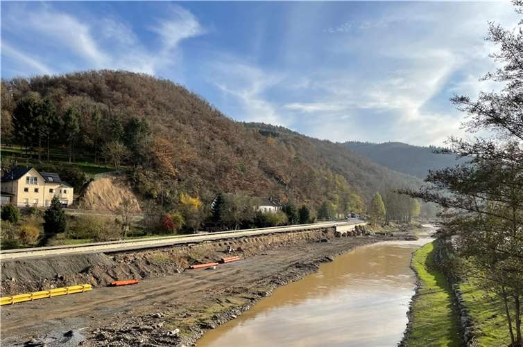 Fund einer Weltkriegsgranate Die Ahr in Hönningen. Foto: ROB