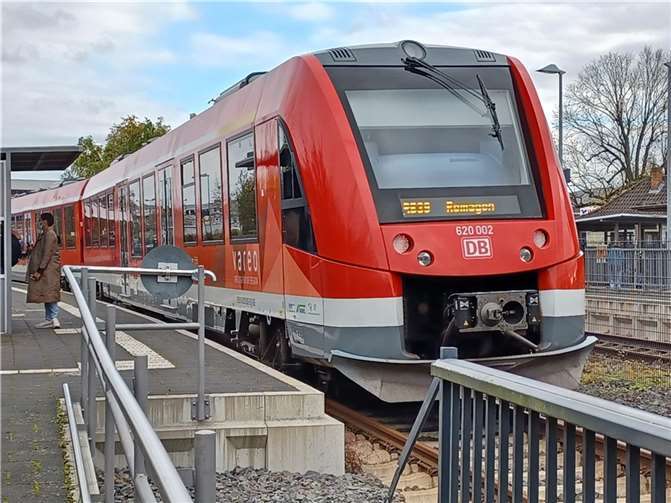 Die Ahrtalbahn hat den Betrieb wieder aufgenommen. Foto: WITE
