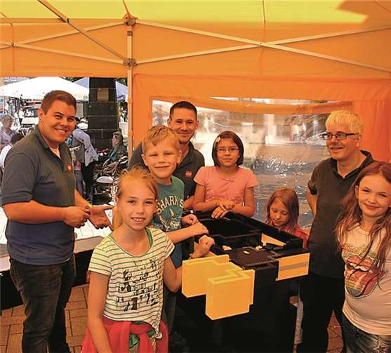 Die Aktion, die Dirk Sauer von Spielwaren Sauer organisiert hatte, war ein voller Erfolg.