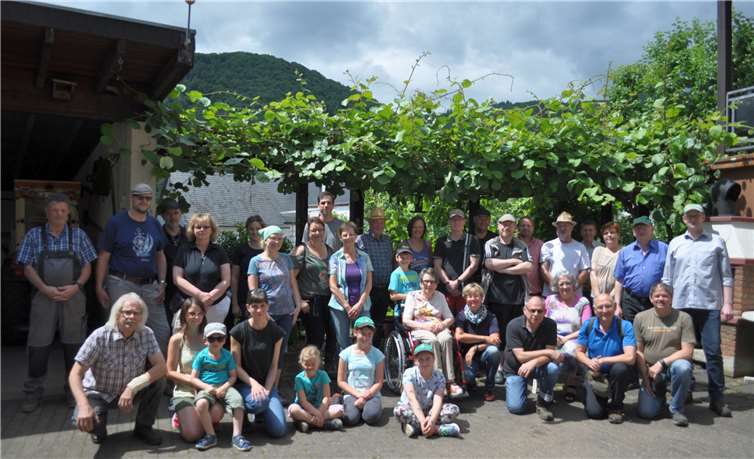 Die Aktiven der diesjährigen Streu-Aktion. privat