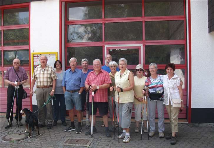 Die Aktiven trafen sich znächst am Feuerwehrhaus in Stromberg. privat