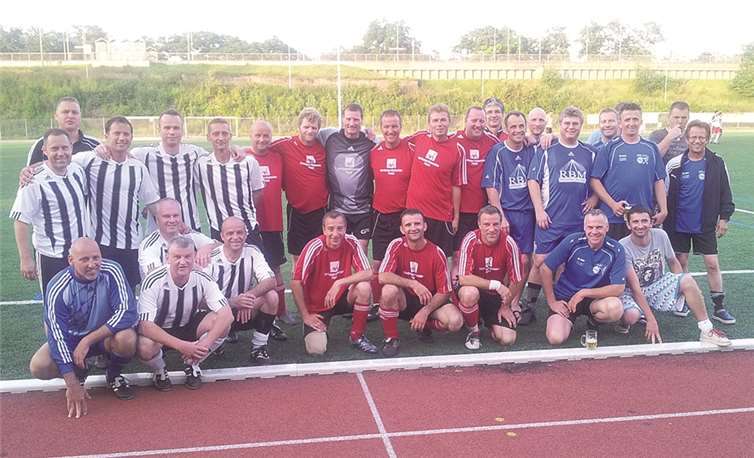 Die Alt Herren Mannschaften bestritten ein spannendes Fußballturnier. privat