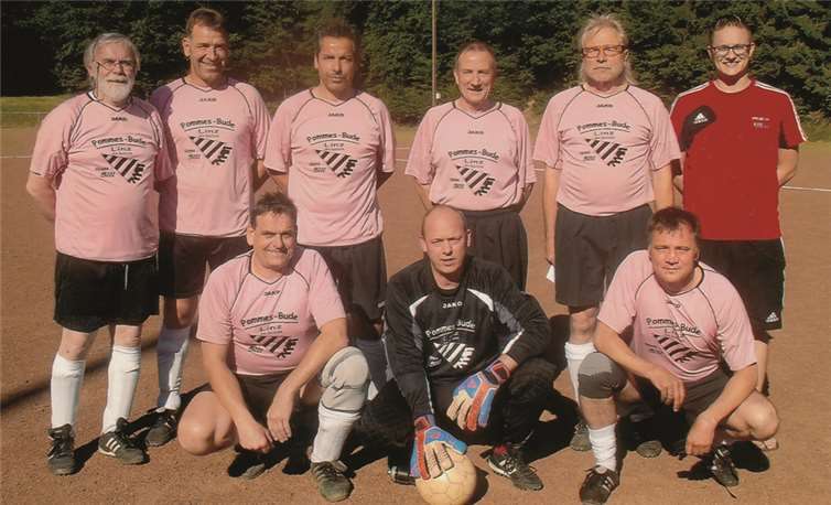 Die Alte Herren Ü50-Mannschaft des VfB Linz gewann das Pfingstturnier. privat