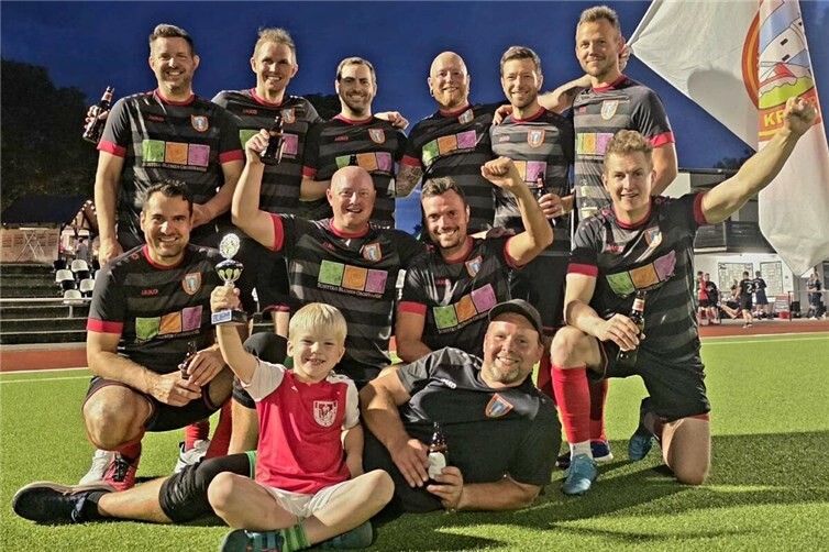 Die Alten Herren des SV Kripp belegten den dritten Platz beim Süwag-Cup in Linz.