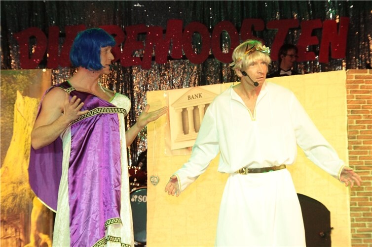 Die “Alten Herren” hatten beim Märchenspiel die Lacher auf ihrer Seite.