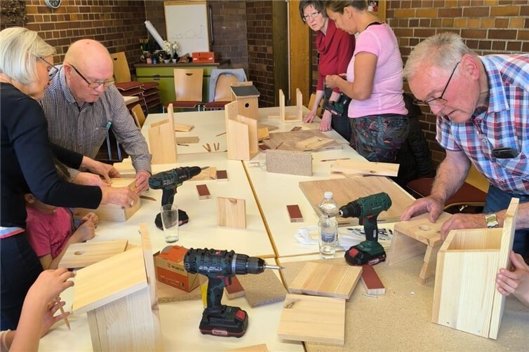 Die „Alten“ halfen den „Jungen“.