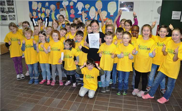 Die Altendorfer Schüler sind stolz auf ihr Sterntalermädchen Antonia.privat