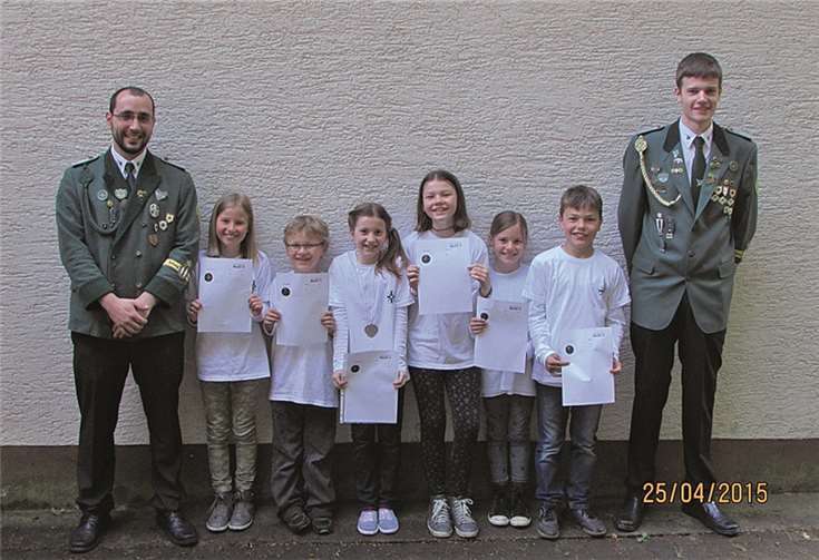 Die Altersgrenze für Jungschützen wurde auf sechs Jahre herabgesetzt - das stieß prompt auf reges Interesse der „Bambinis“. privat