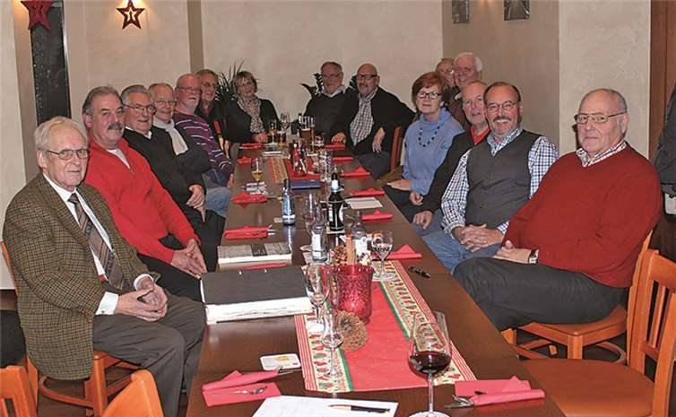 Die Amtfrauen und Männer hielten in gemütlicher Atmosphäre Rückblick auf das vergangene Jahr und planten die Aktivitäten für das Jahr 2014.  privat