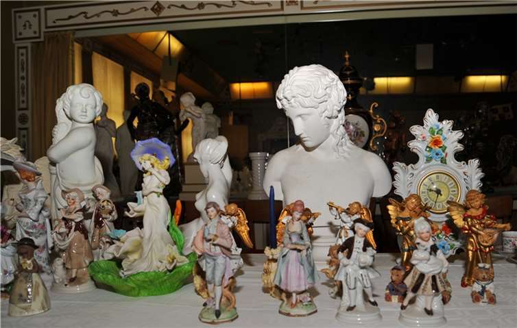 Die Andernacher Bürgerstiftung plant Flohmärkte in der ehemaligen Traditionstanzschule. Foto: Christoph Maurer/Stadtverwaltung Andernach