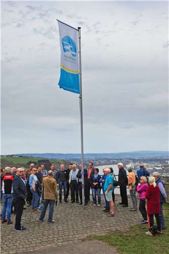 Die Andernacher Christdemokraten hatten zur Kanzel auf dem Krahnenberg eingeladen, um vor Ort mit den Bürgern Für und Wider eines „Skywalks“ zu diskutieren.  privat