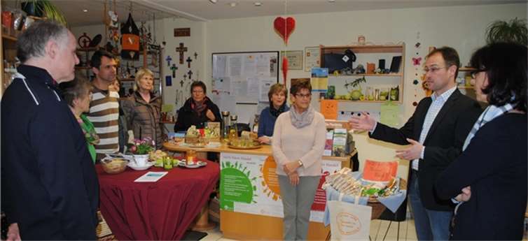 Die Anerkennung der Stadt Nastätten als Fairtrade-Town sowie die Vermeidung von Plastikmüll waren Themen beim Ortstermin der evangelischen Fastenaktion „7 Wochen mit...“. privat