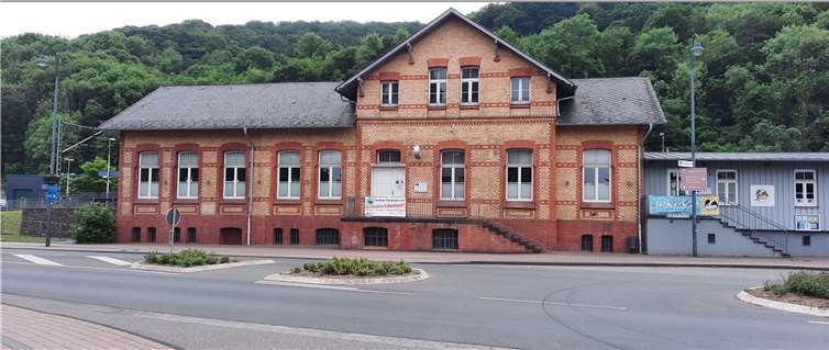 Die Arbeiten an den Bahnsteigen werden voraussichtlich 2022 beginnen. Foto: HE