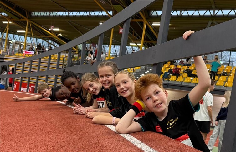 Die Atmosphäre war mit aufgeregten Athleten, applaudierenden Fans und großen Anzeigentafeln elektrisierend.  Foto: privat