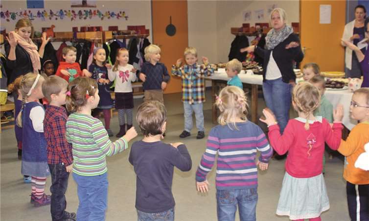 Die Aufführung der Kinder sorgte für Begeisterung bei den Großeltern. Stefanie Gemein