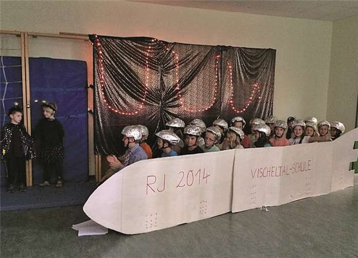 Die Aufführung der kleinen Schauspieler begeisterte.  Yuan Linden