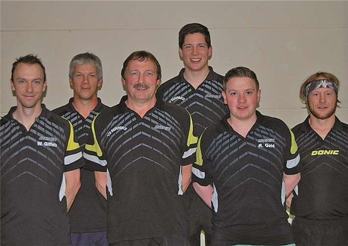 Die “Aufsteiger” der ersten Mannschaft der TTF Dedenbach (v.l.): Wolfgang Giffels, Peter Wulff, Wilfried Breuer, Daniel Wulff, Arthur Geld und Harald Giffels.privat