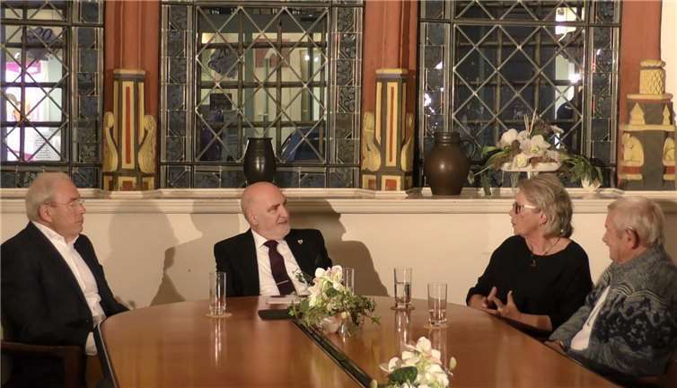 Die Aufzeichnung „Gut zu Wissen – Wider das Vergessen“ ist im TV-Programm des Offenen Kanals Andernach zu sehen. Privat