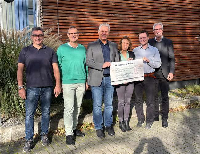 Die August-Horch-Schule BBS Andernach und das DigiMit² Kompetenzzentrum der Hochschule Koblenz bauen dank Förderung durch die Stabsstelle „Smart Cities“ bei der Kreisverwaltung Mayen-Koblenz sowie die Wirtschaftsförderungsgesellschaft am Mittelrhein mbH in den kommenden Wochen gemeinsam einen mobilen Demonstrator für Industrie 4.0 auf. Foto: privat