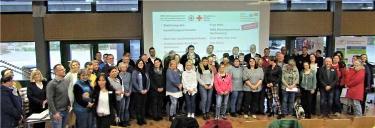 Die Ausbildung zur Pflegefachkraft findet in Altenkirchen, Neuwied und im Westerwald statt.Quellen: Alice Schwesternschaft Mainz vom Deutschen Roten Kreuz e.V.